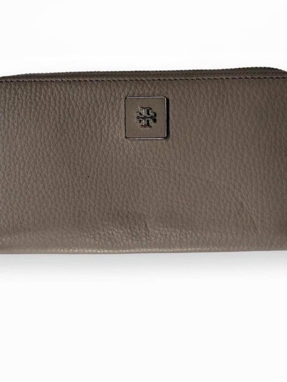 Tory Burch Taupe Pebbled Leather Zip Around Wallet | Silver Logo